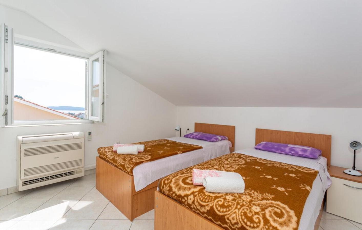 Guest House Lucija Banjol Phòng bức ảnh