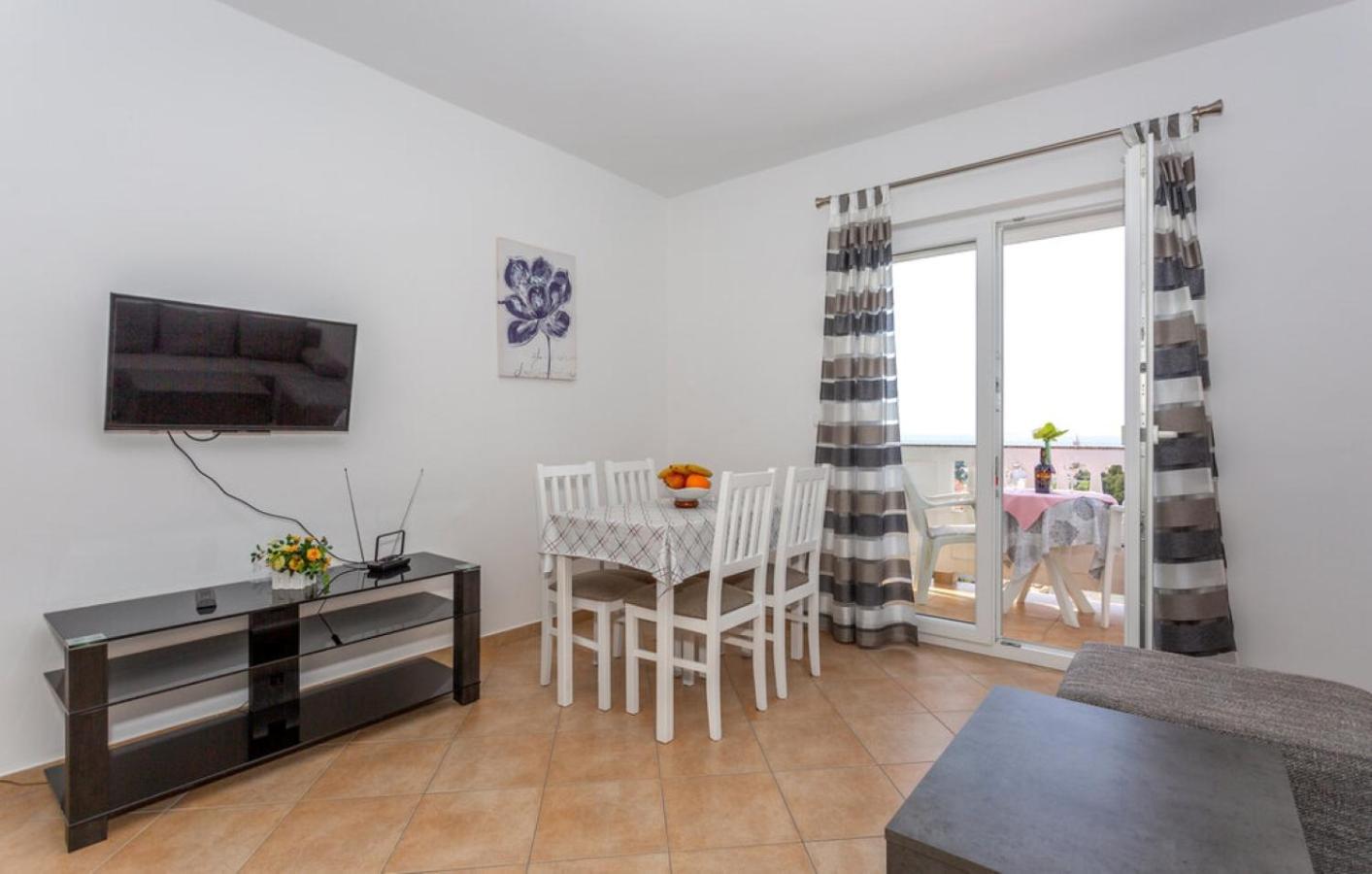 Guest House Lucija Banjol Phòng bức ảnh
