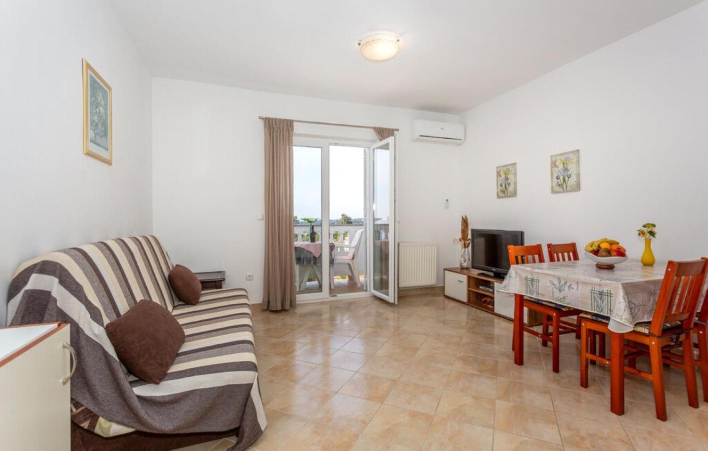 Guest House Lucija Banjol Phòng bức ảnh